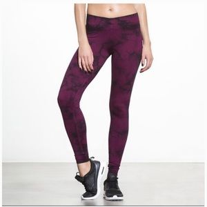 Nux purple haze tie dye V waistband leggings size medium